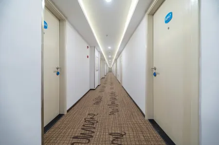 Gemeng Hotel (Shanghai Huinan Pazhou Commercial Plaza) Отели рядом с достопримечательностью «Shanghai Institute of Health Science Pudong New Area Branch»