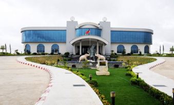 Hotel Royal Aster - Housity