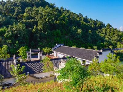 Qiandaohu Cycling Homestay