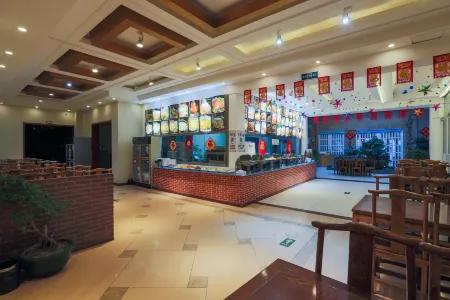 Beijing Inner Mongolia Hotel (Communication University Store) Отели рядом с достопримечательностью «Bailu Park»