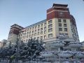 qomo-langzong-urcove-hotel