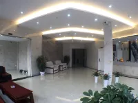 Huayi Business Hotel