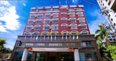 Dong Yong Business Hotel Hotels near Hekou North Railway Station