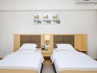 惠东海公园途尔顿海景度假公寓 - 双床房