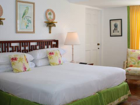 coral beach and tennis club