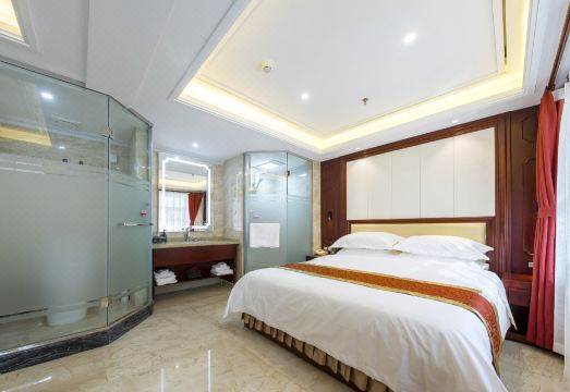 스프링 앤드 오텀 호텔