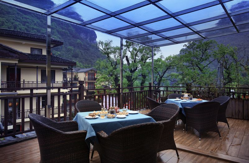 Secret Garden Lakefront Hotel photo 4