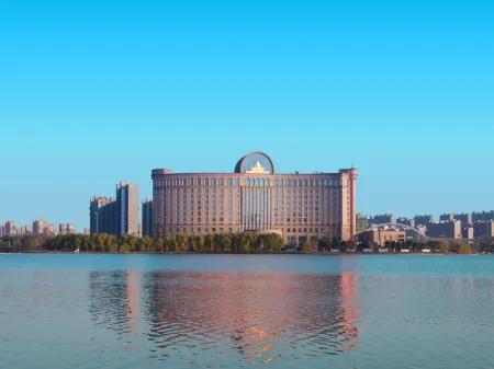 Grand Metropark Guofeng Hotel, Tangshan Отели рядом с достопримечательностью «Hetou Old Street»