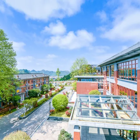Duyun Maojianli Hotel (Qinhan Film City)