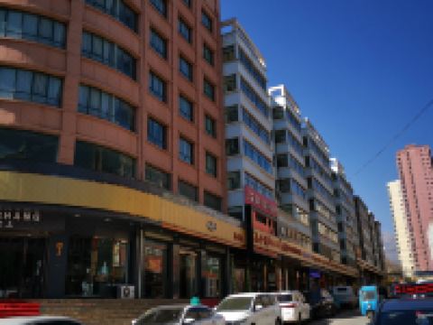 积石山庆盛宾馆 - 酒店景观