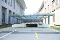 Bozhou Hotel - parking