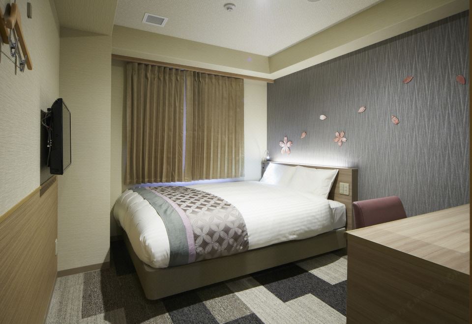 4. 더 브리지 호텔..