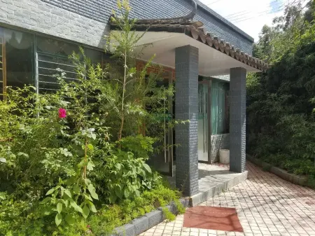 Yufeng Guangjulou Hotel Отели рядом с достопримечательностью «Heijing Passenger Transport Terminal»