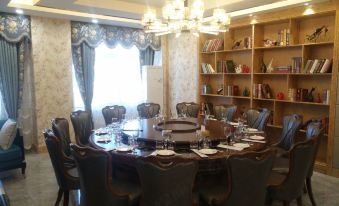 Liangcheng Yang world select hotel