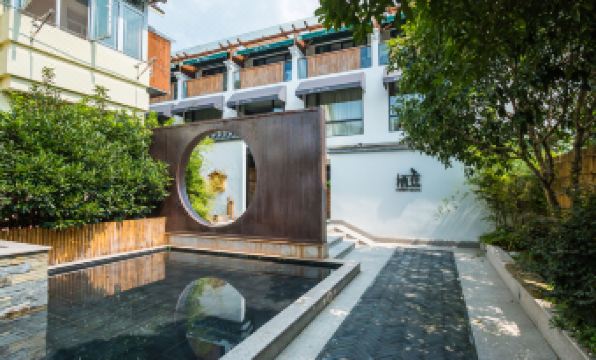 Hangzhou Qizai Holiday Homestay (Manjuelong Branch, West Lake Scenic Area)