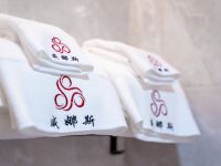 威娜斯酒店(广州新白云国际机场店) - 镜悦舒眠双床房