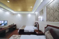 Guang'an Mingzufeng Leisure Homestay