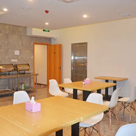 Yuehao Business Hotel