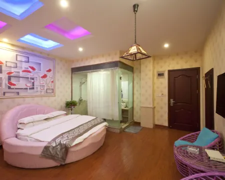 Holiday Theme Hotel Rome, Fengqiu Hotels in Fengqiu