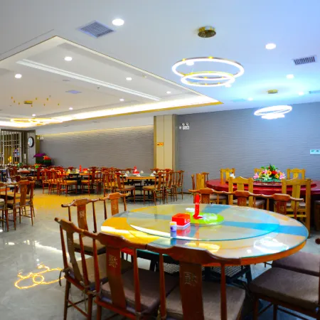 Tiantai Hotel (Chengde Mountain Resort Waibamiao Branch)
