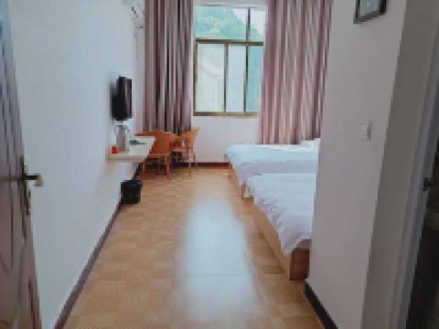 怀化郑显良客栈