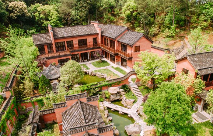 Longquan Senbo Longyuanyi Homestay
