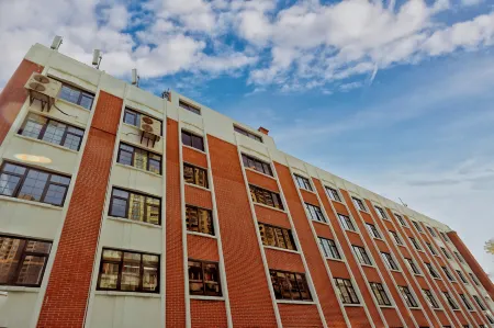 Jinjiang Metropolo Shanghai Xintiandi Hotel Отели рядом со станцией Shanghai South жд вокзал