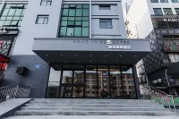 Homeinn Selected Hotel (Nanjing Provincial Women and Children's Hospital Longjiang Subway Station) Hotel in zona Nanjing Longjiang Gymnasium (South Gate)