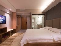 巴东名世loft公寓酒店 - 江景阳台豪华大床房