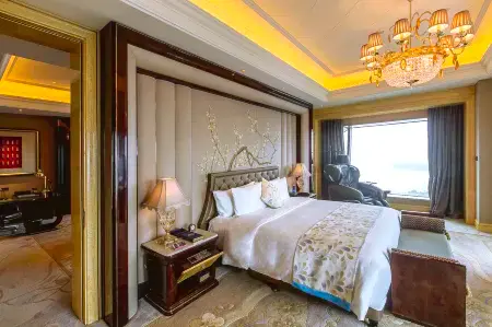 Wanda Reign Wuhan