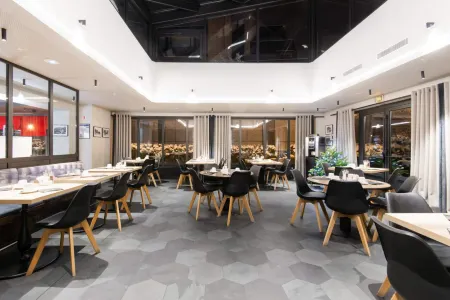 Chalet Hôtel le Prieuré & Spa Отели в г. Шамони