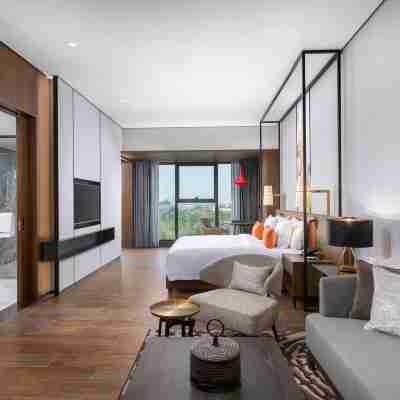 Wyndham Grand Yangon Rooms