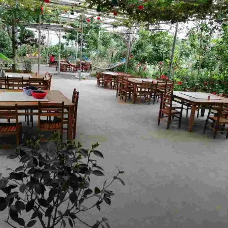 Lingchuan Maozhou Island No. 35 Leisure Farmstay