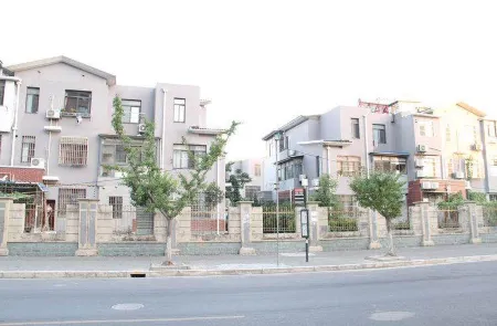 Jiayou Apartment