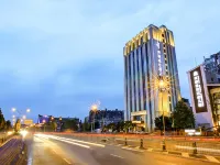 Qingyi City Hotel (Yangxi Interchange Tea Shop Zi Passenger Transport Station) Hotels near Yucui Caotang Children＇s Playground