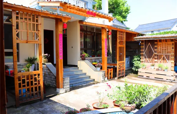 象山小木屋民宿