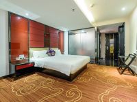 明月湖酒店(百色新环球店) - 中式大床房