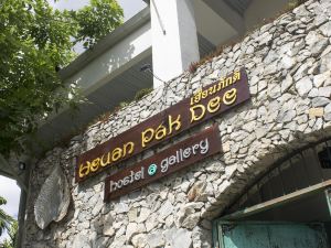 Heuan Pak Dee Hostel at Gallery