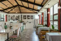 Qingjiang Gallery · Nestled by the Mountains and Waters | Riverside Hotel - Bữa sáng