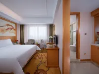 Vienna Hotel (Ningbo Beilun Intime City) Hotels near Beilun District