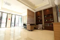 City Comfort Inn Hotel (Hechi Donglan Bus Terminal)