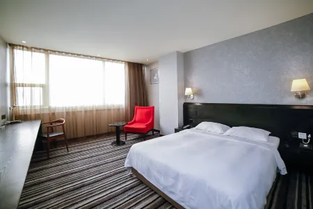 Yijia Hotel