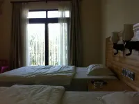 Baoting Seven Immortals Family Hotel