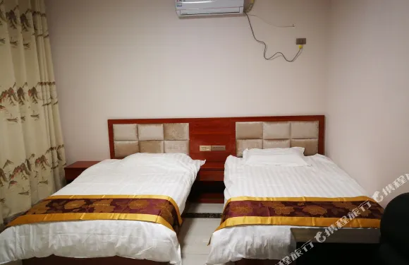 旬陽方正廣告公寓