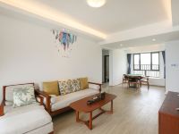 阳江贝尔高林酒店公寓 - 家庭海滨正面海景亲子两房一厅