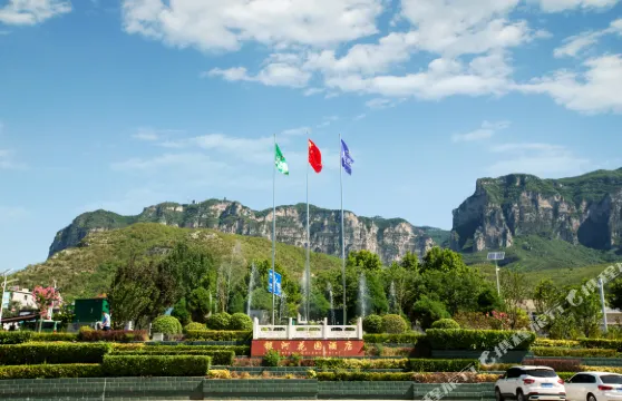 雲台山伍福酒店（黑石嶺服務區店）