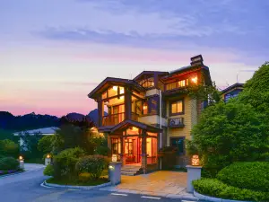 Zhangjiajie Cloudy Valley Villa Hotel
