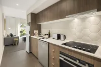 Quest Eight Mile Plains Hotels in Springwood
