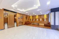 Binyue Hotel (Zaozhuang High Speed Railway Station)