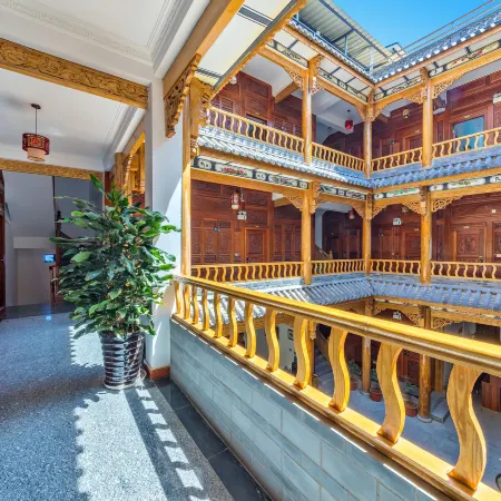 Jinbi Yayuan Hotel